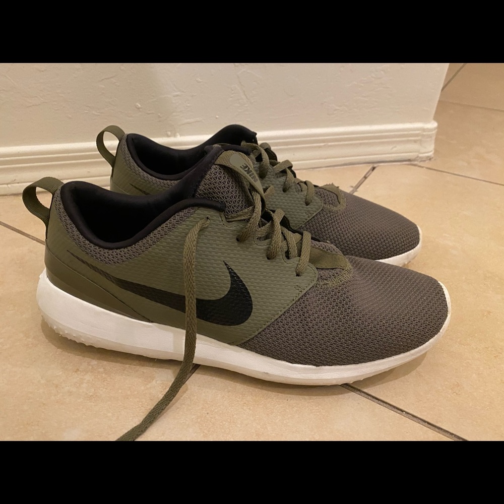 Nike golf shoes 11.5